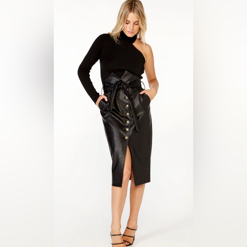 Bardot Women’s Wrap Button Pu Skirt In Black Faux Leather NWT (Size S/6) - Picture 2 of 10